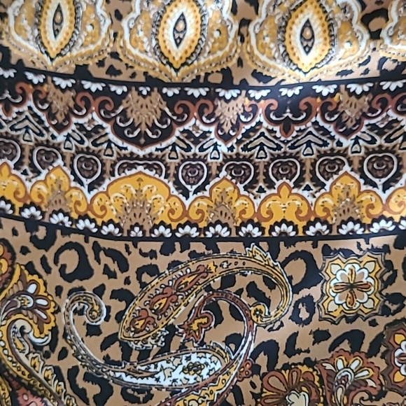 Ruby Rd Black & Gold Patterned Button-up Blouse with Silky Satiny Feel size XL - Picture 4 of 8